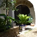 La Cachette 3*