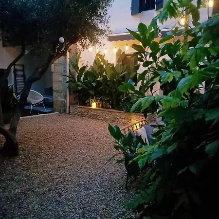 La Cachette B&B Aigues-Vives (Gard)