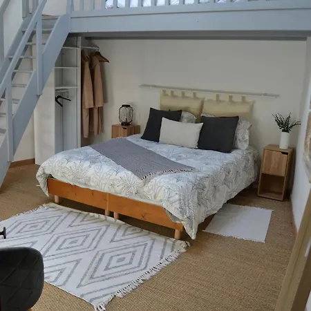 Bed & Breakfast La Cachette Aigues-Vives (Gard)